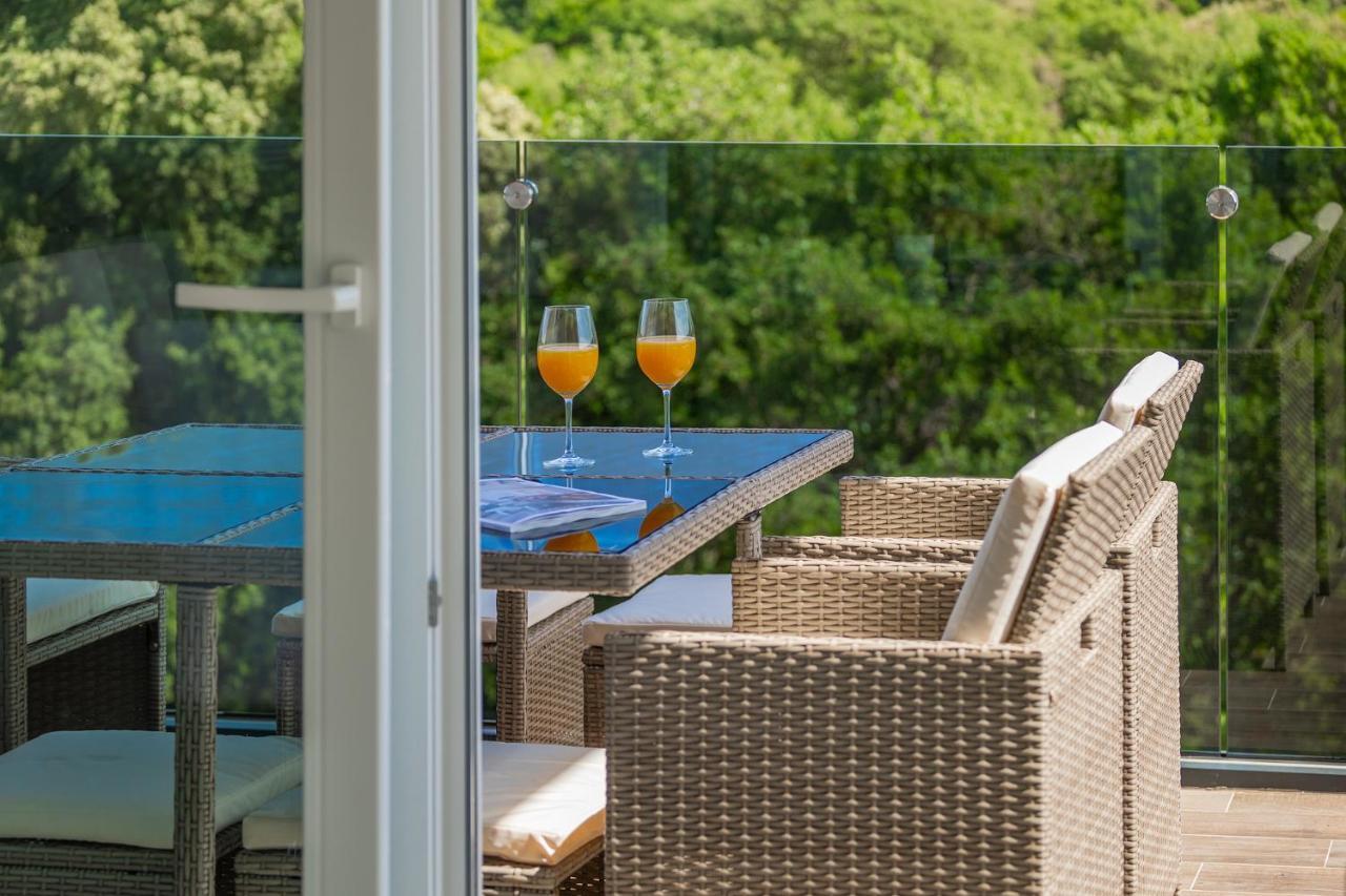 Exclusive Apartments Ellen & Micol-With 3 Free Mountain Bikes Pjescana Uvala Exterior foto